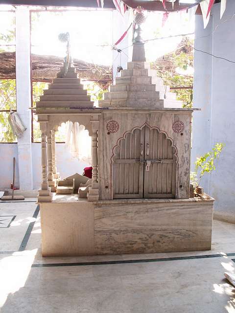 Samadhi of Siddha Sri Krishna Das Babaji of Govardhan.